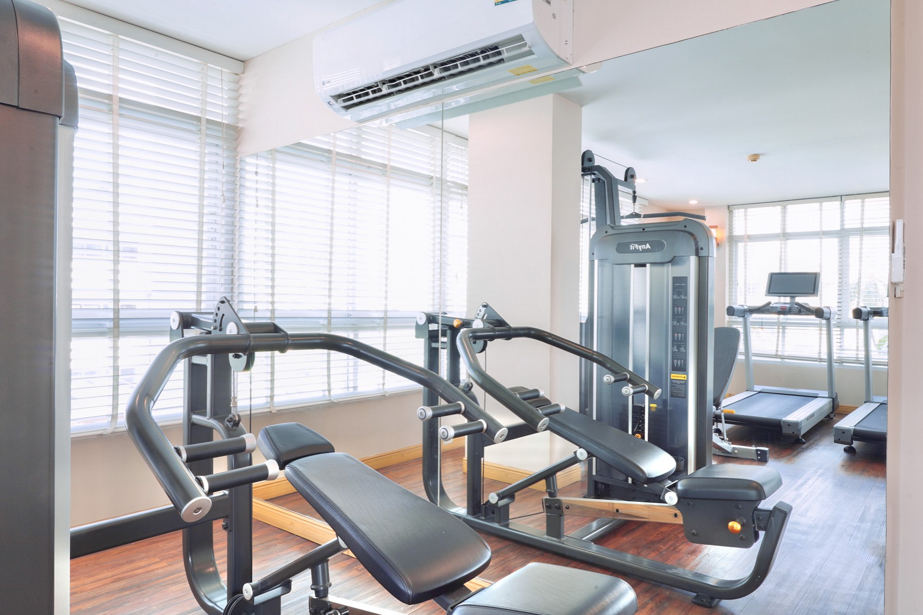 Icon Narindra Suites