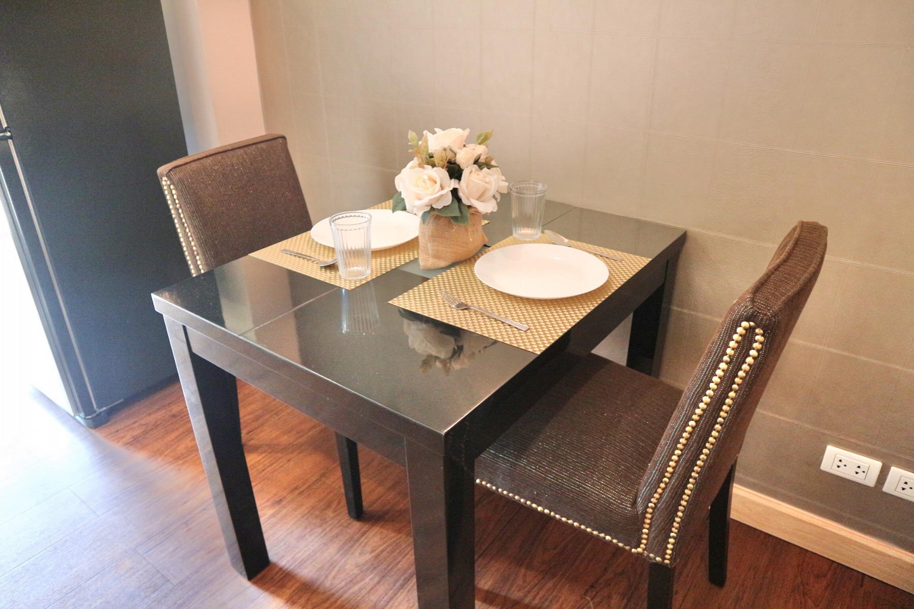 Icon Narindra Suites