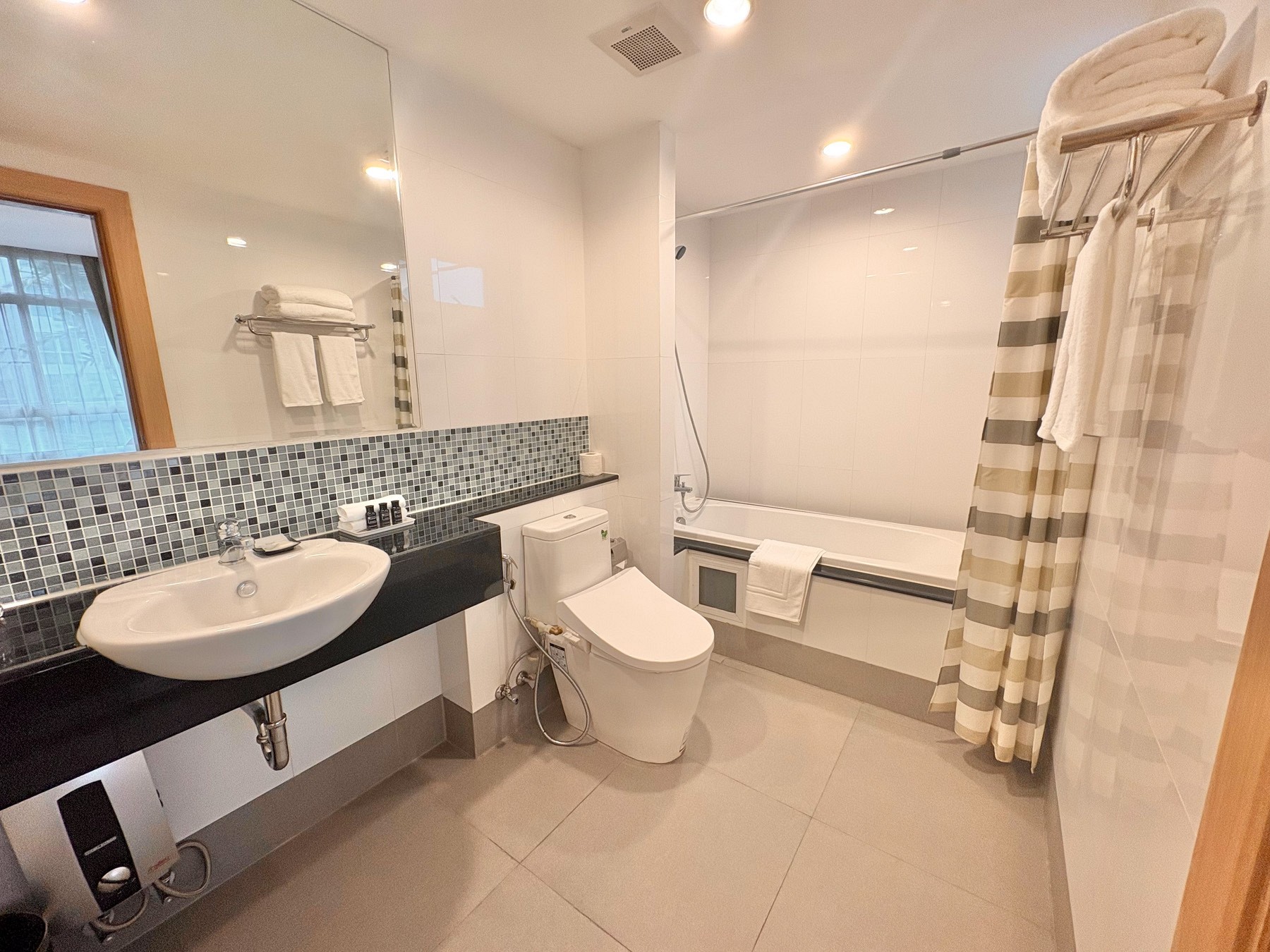 Luxury Suite